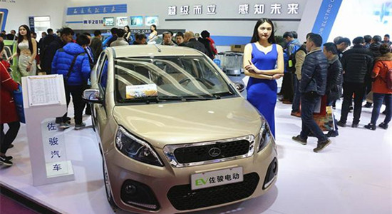 電動汽車展銀箭汽車漆用鋁銀漿展風(fēng)采1.jpg 電動汽車展銀箭汽車漆用鋁銀漿展風(fēng)采1.jpg